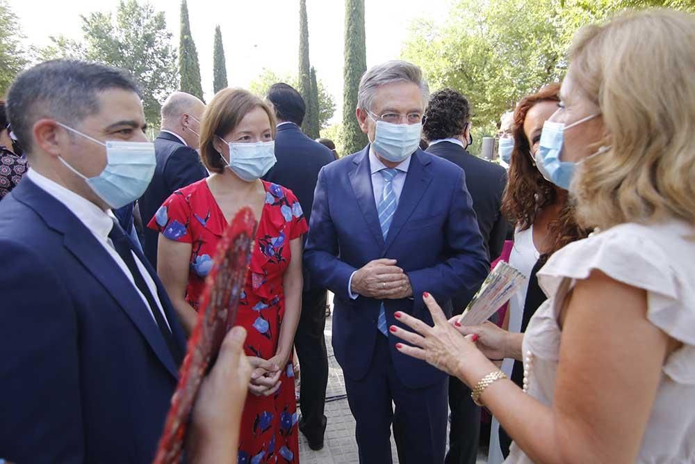 La inauguración del monumento a los sanitarios en imágenes.