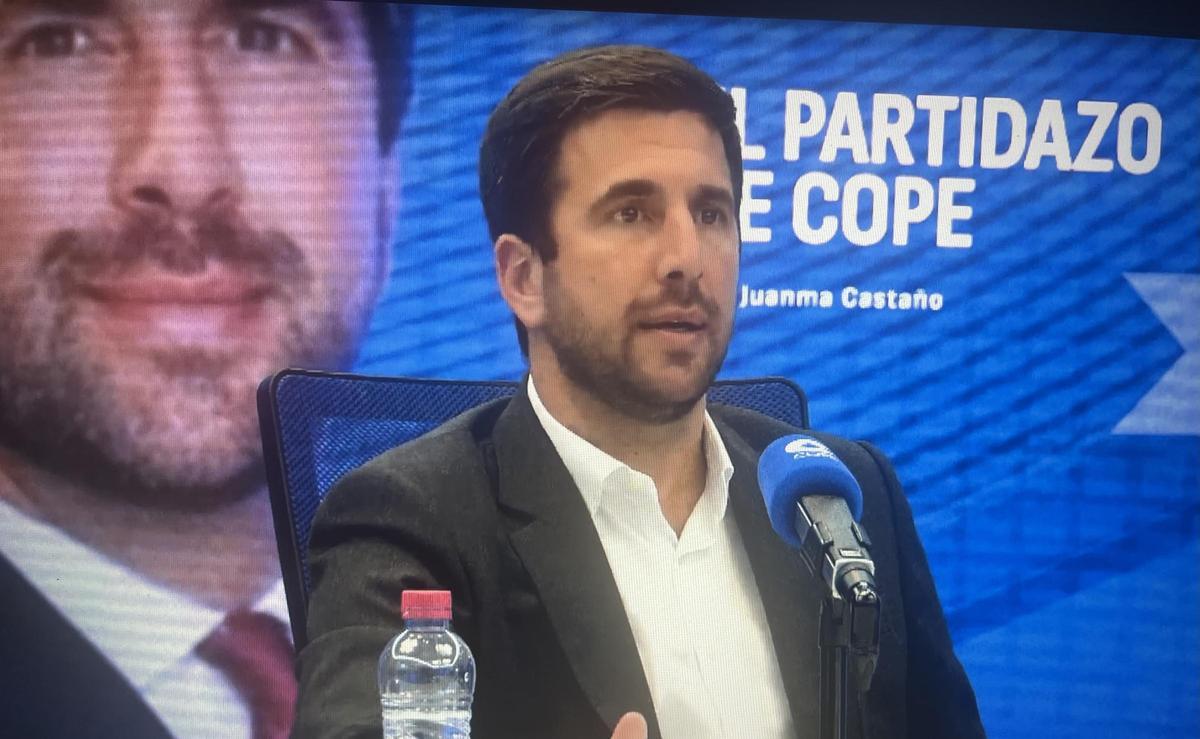 Enrique Riquelme, anoche, en la cadena COPE.