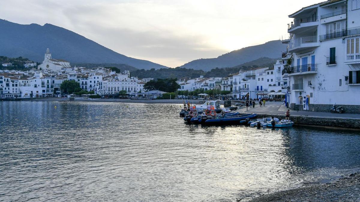 Cadaqués ha estat reconegut 
com el poble costaner més
bonic d’Espanya.  | ANDREA BOLCATO