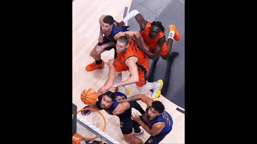 Las mejores imágenes de la semifinal de la Supercopa Endesa entre el Valencia Basket y el Barcelona