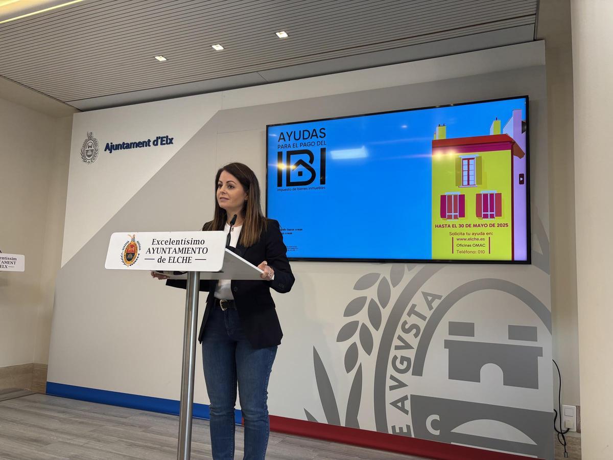 La portavoz del gobierno municipal anunciaba que este lunes se abre el plazo para solicitar ayudas para el pago del IBI en Elche