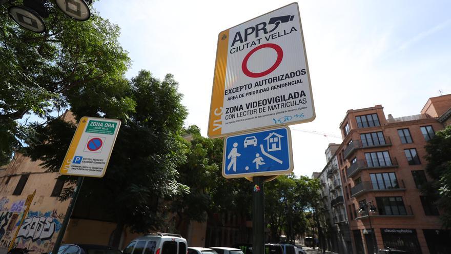 Grezzi rectifica y permite circular por Ciutat Vella Nord a vecinos de otras 28 calles más