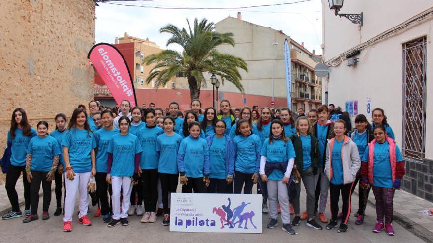 Les jugadores de les escoles també van participar.