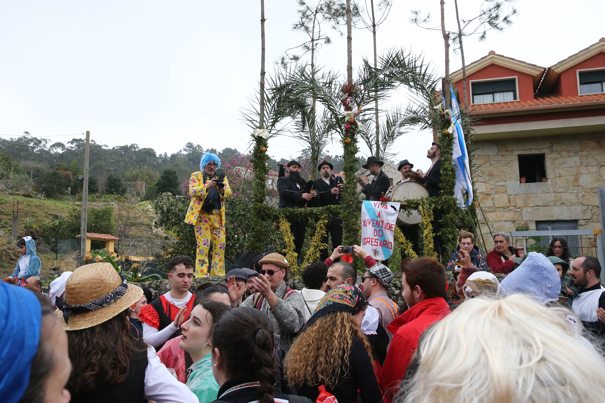 Búscate en las fotos del fin de fiesta del Entroido de O Hío