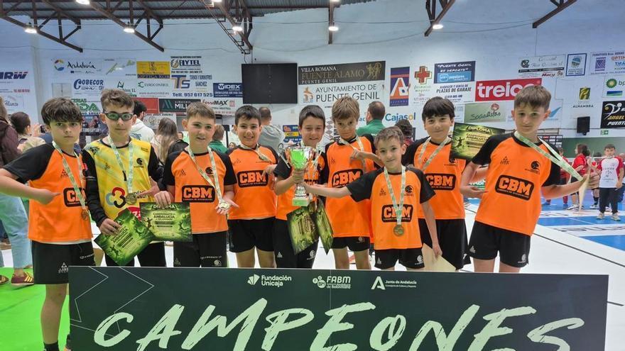 Córdoba presume de cantera con tres medallas andaluzas: oro para el Fundación Kutxabank CBM, plata para el Adecor y bronce para el Trotasierra