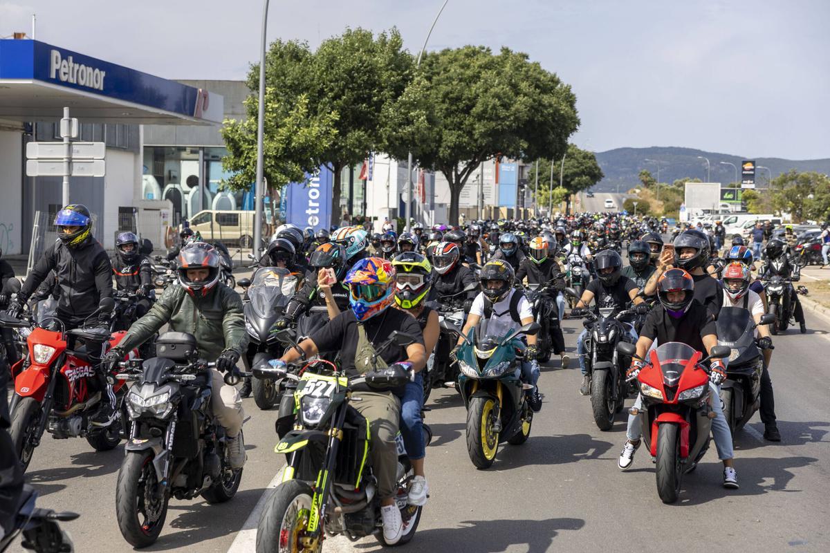 La décima edición de la Ruta Memorial Luis Salom ha congregado a algo más de 3.000 aficionados a las motos