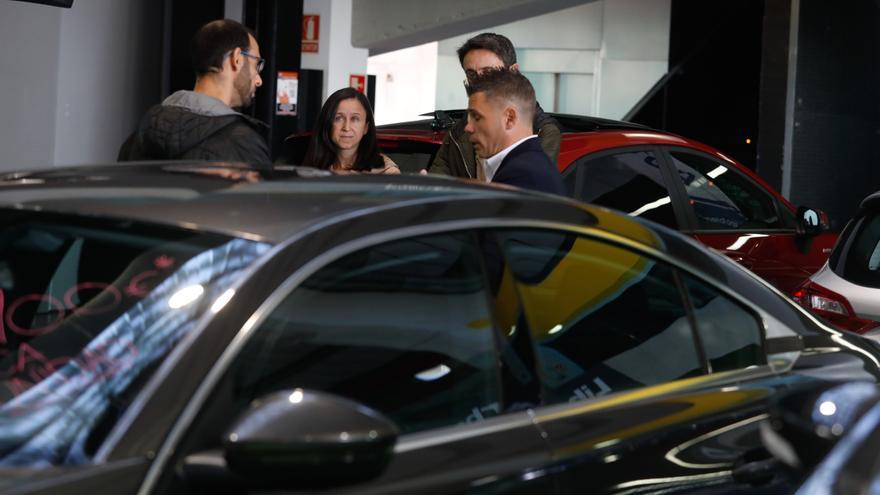 Stock Auto abre sus puertas con rebajas del 10% en su exposición