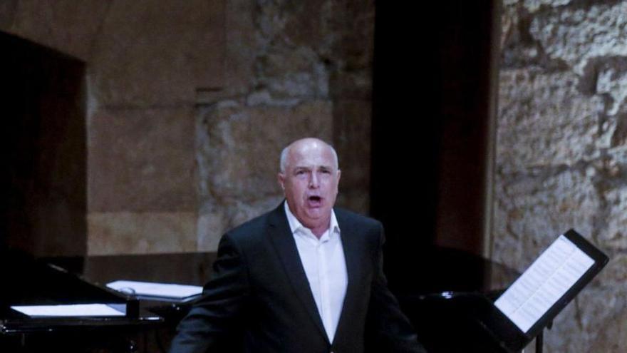 Joaquín Pixán ofrece hoy un viaje musical y literario en la basílica de Covadonga