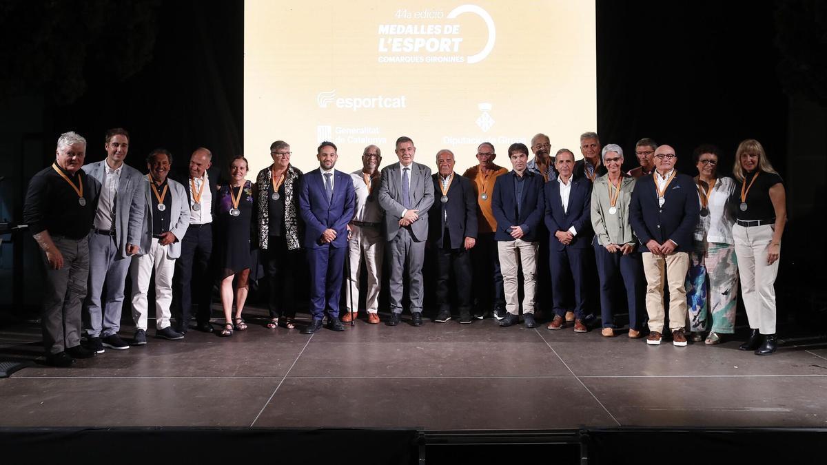 Girona Sports Medals: Awards & Recognition