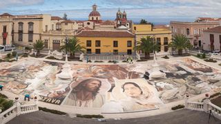 El magno tapiz del Corpus La Orotava luce tras mes y medio de trabajo intenso