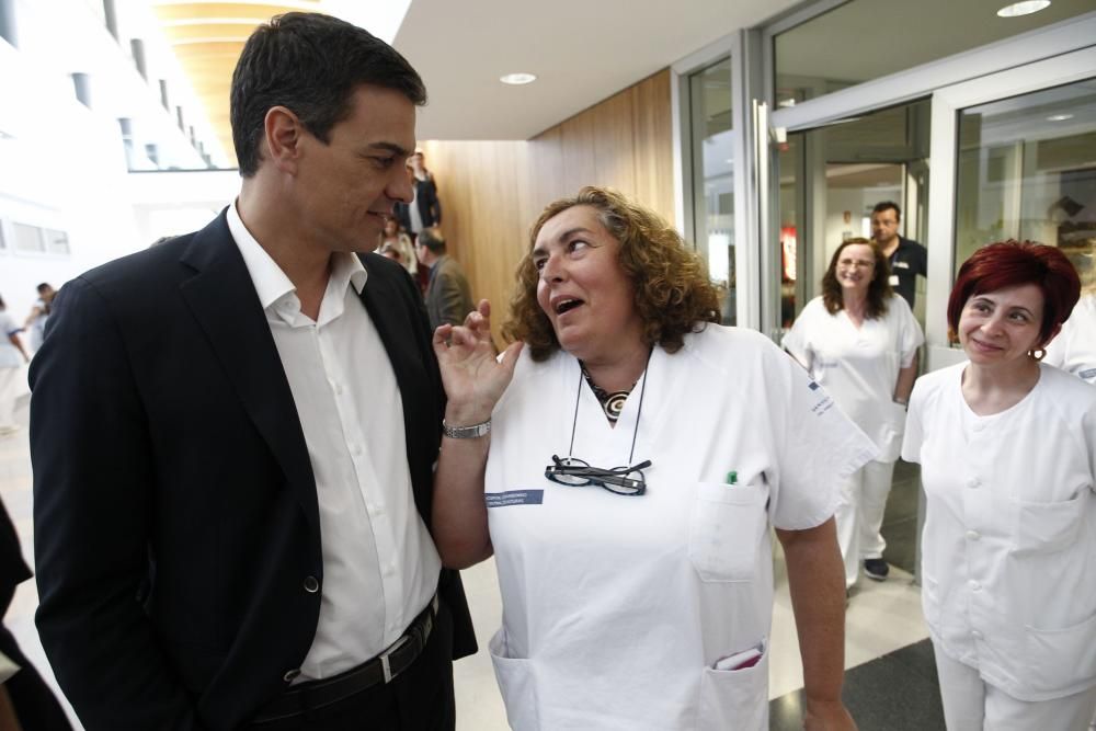 Visita de Pedro Sánchez al HUCA