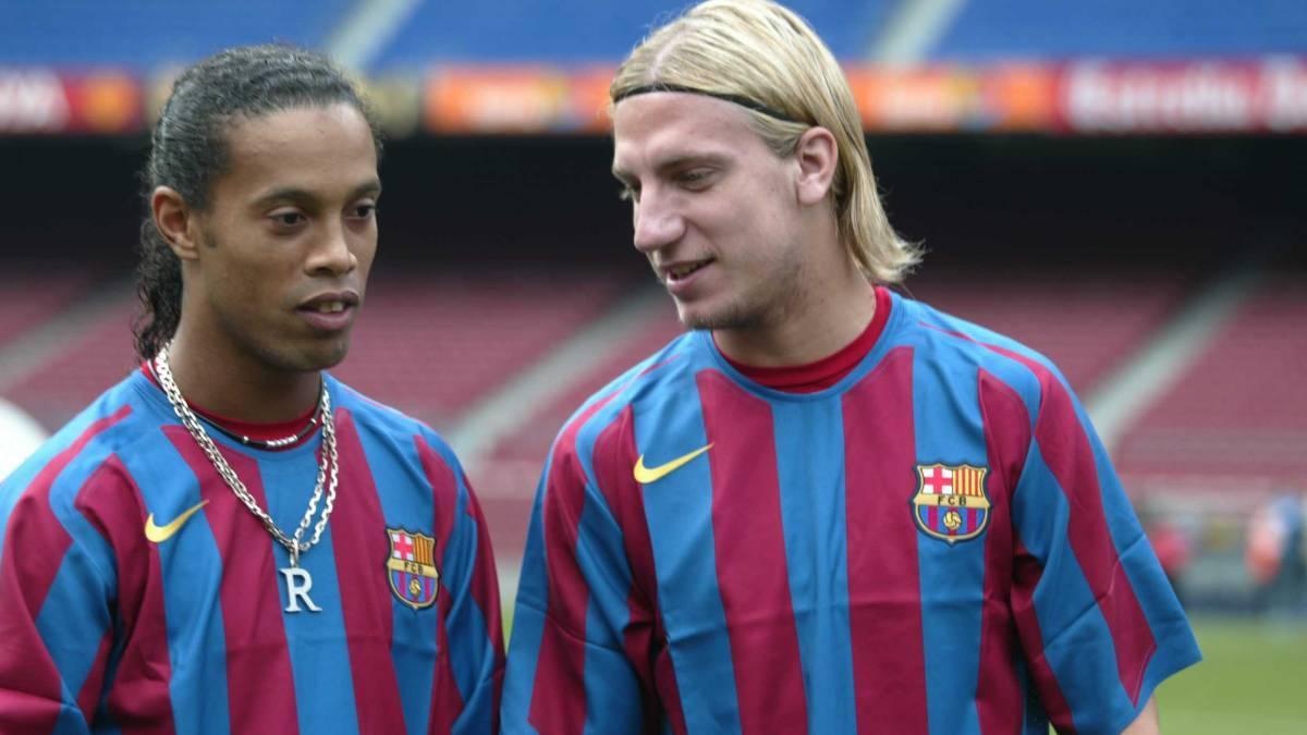 Maxi López junto a Ronaldinho, eran otros tiempos