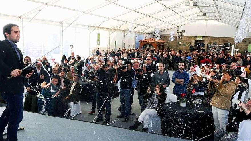 Demostración de la técnica del degüelle a sable en la pasada edición de la fiesta. // A. H.