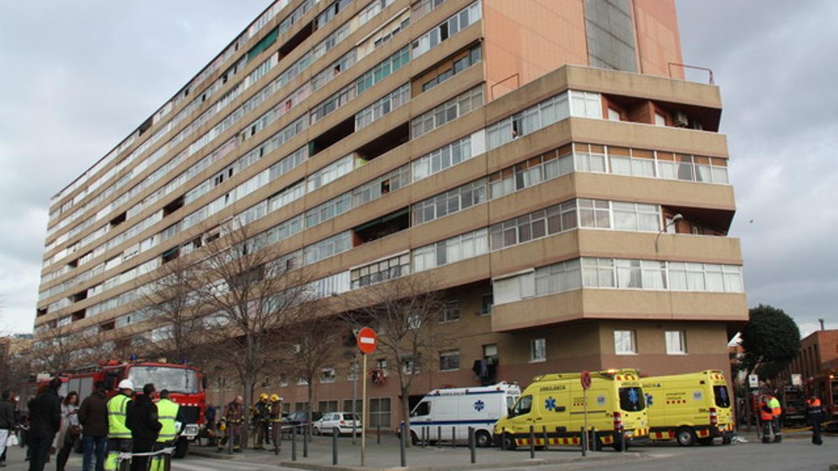 Cuatro heridos en un incendio en un edificio de L'Hospitalet