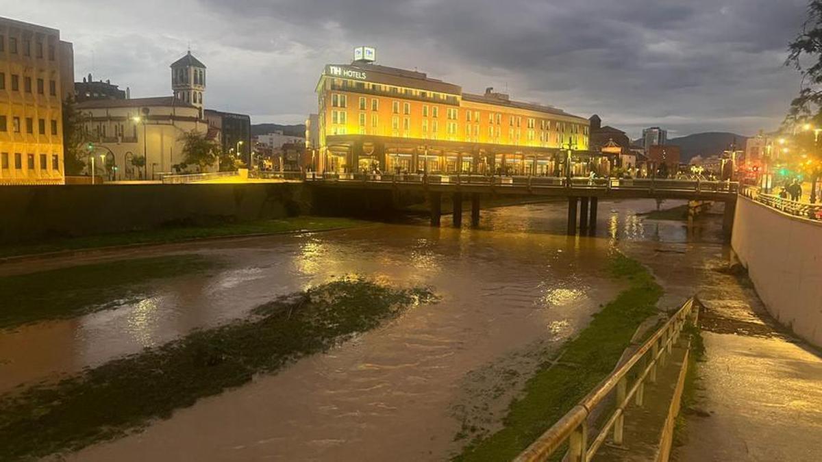 Los dos depósitos permitirán el riego de zonas verdes de la ciudad o el baldeo de calles.