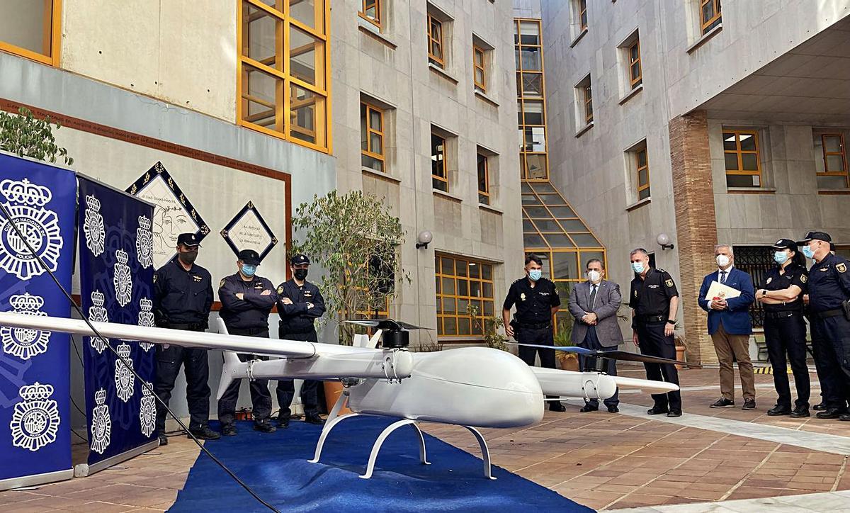 El dron intervenido por la Policía Nacional.