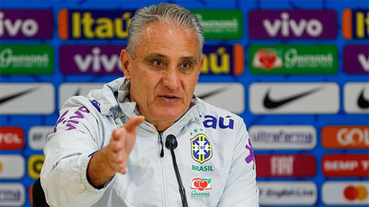 Tite tranquiliza sobre la lesión de Arthur: "Me ha dicho que ha sido un golpe"