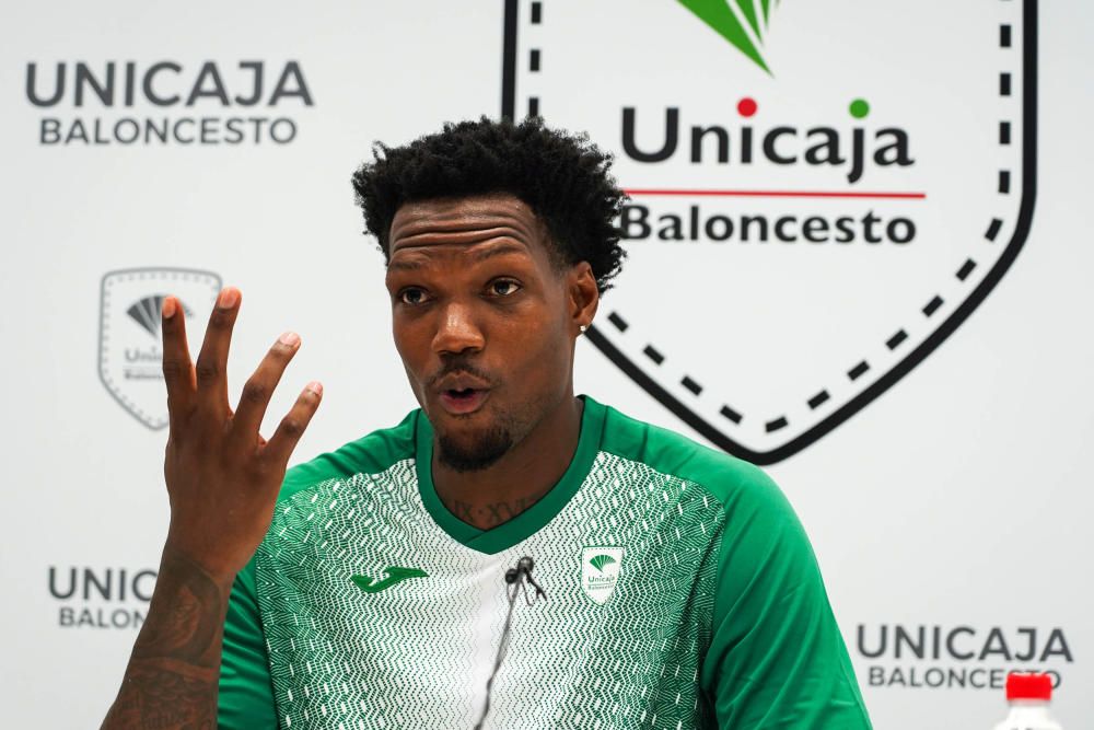 El Unicaja presenta a Deon Thompson