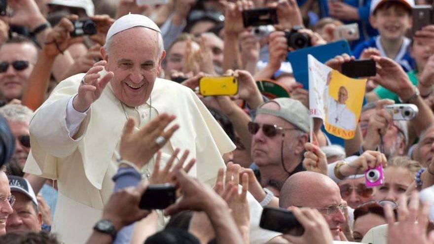 El papa insta a la ONU a promover una movilización ética mundial