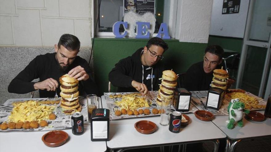 Por una hamburguesa de más de tres kilos