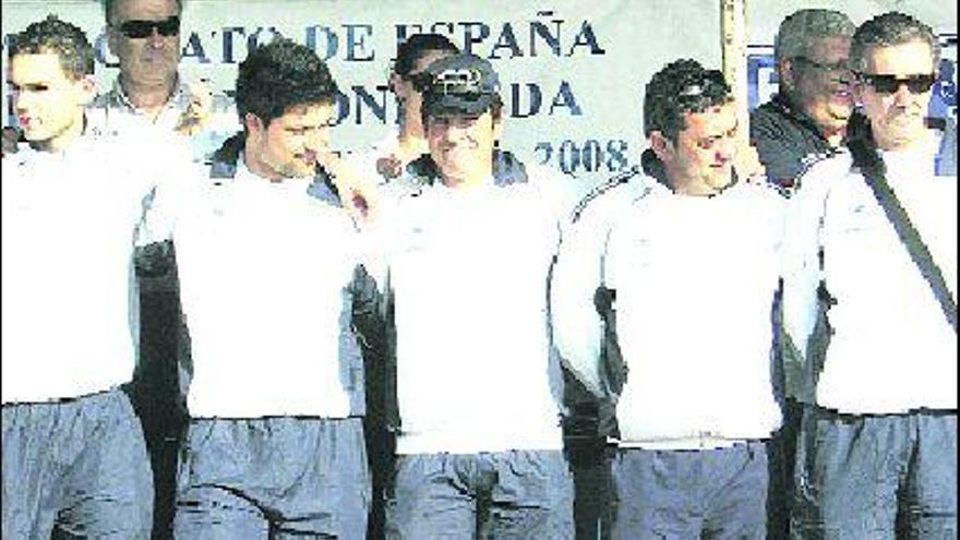 El equipo de pesca del Élite Oviedo, campeón de España.