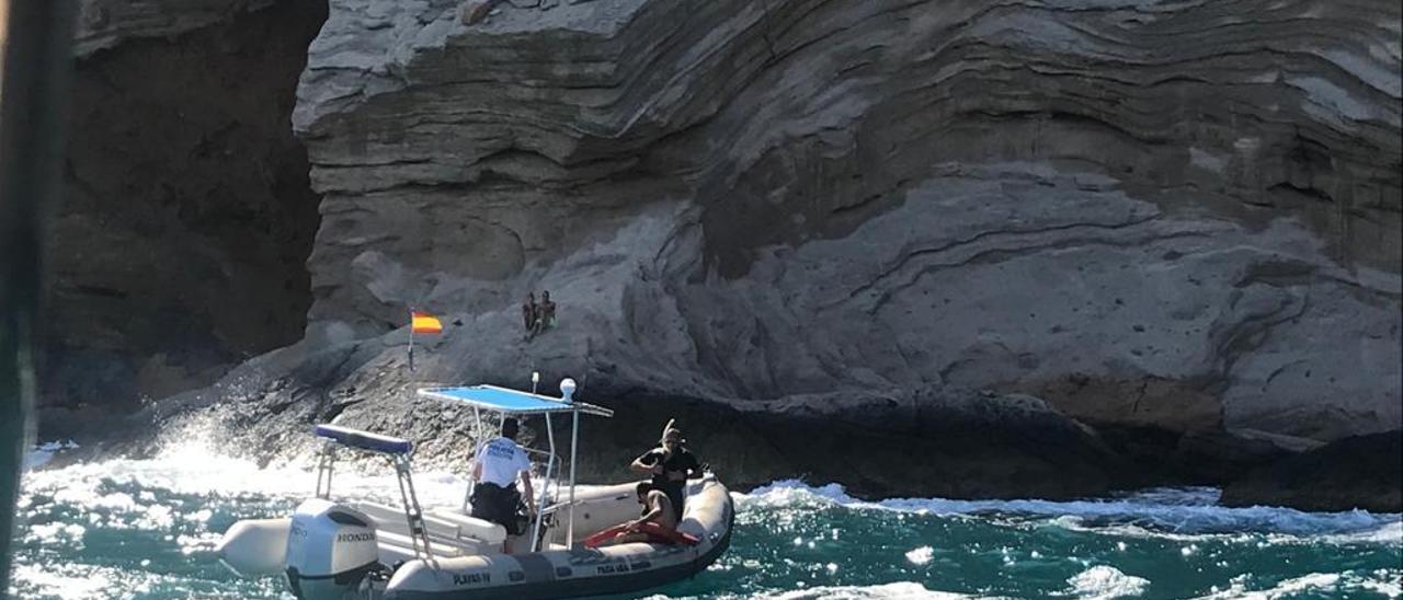 Rescatados en Benidorm casi 6 horas después de salir en kayak al mar