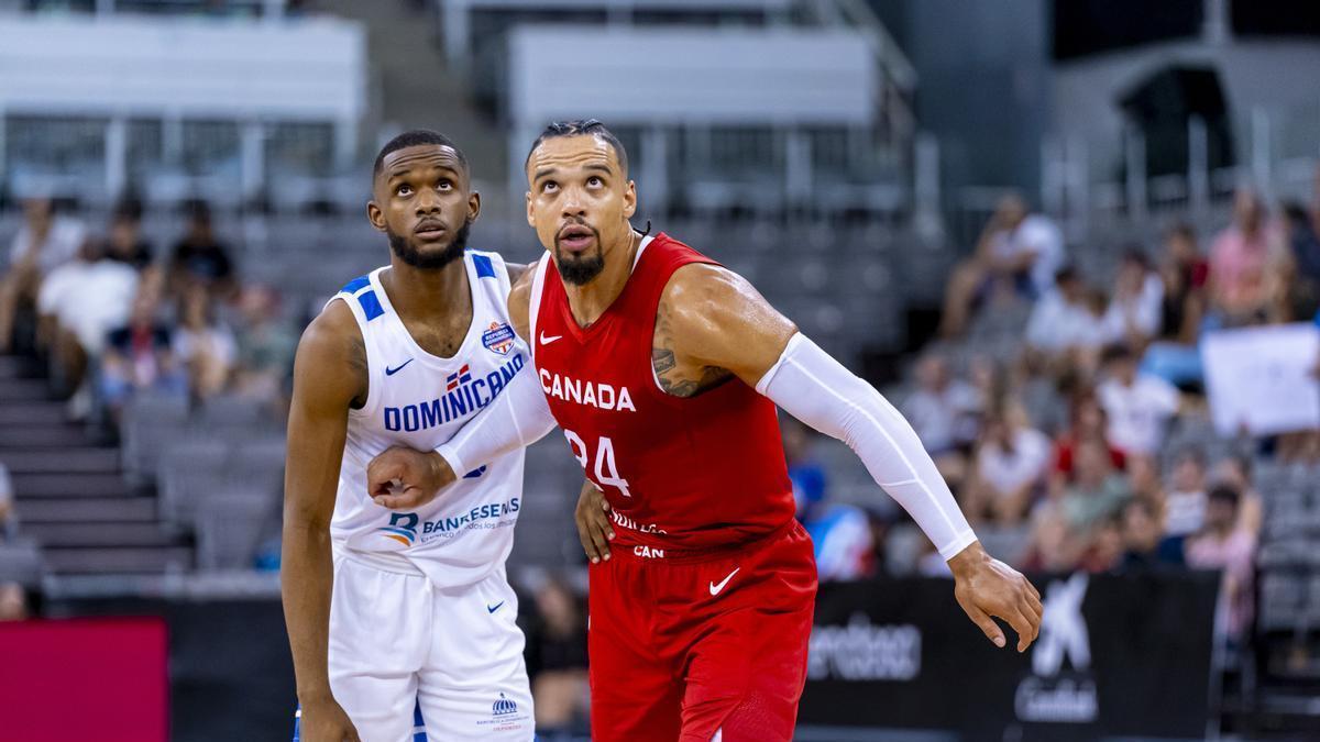 Jean Montero, a la izquierda, junto a Dillon Brooks, en un amistoso entre República Dominicana y Canadá