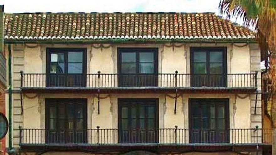 Fachada de la Sociedad Económica Amigos del País. | LA OPINIÓN