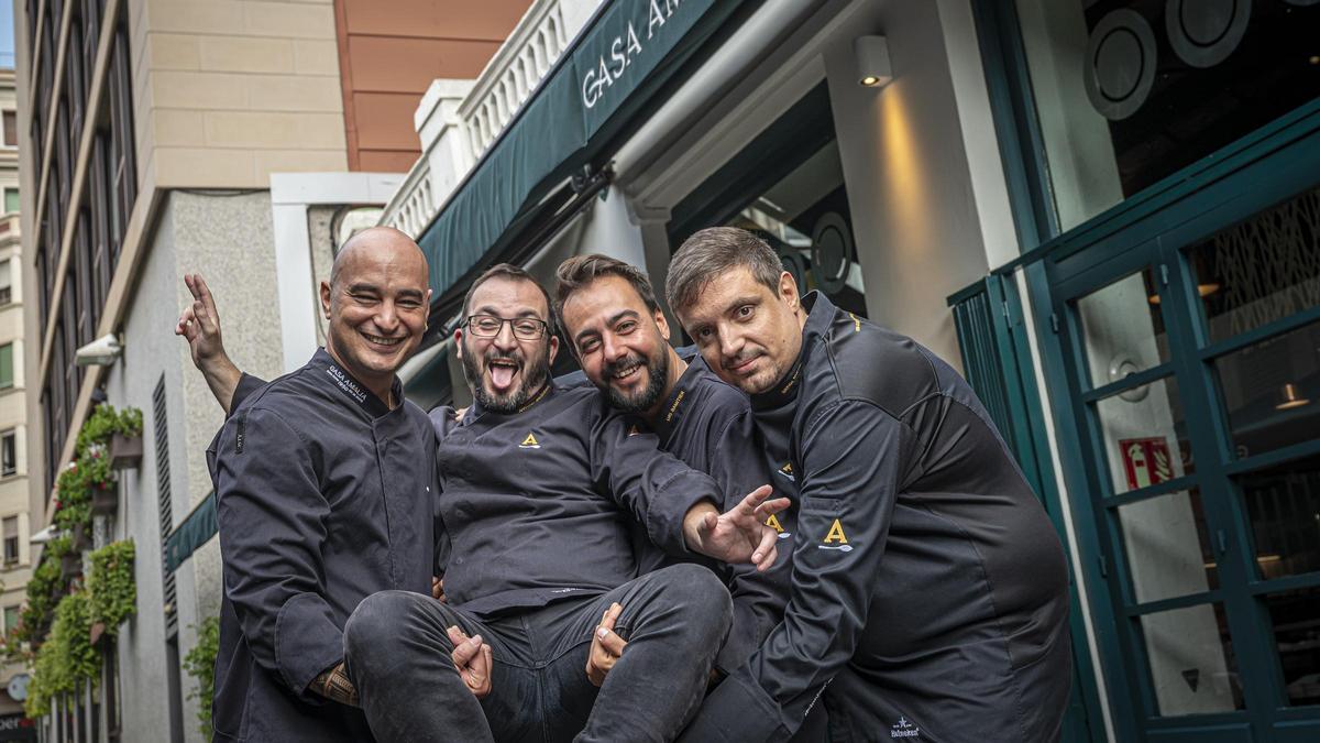 Jordi Castán, Antonio Salguero, Oriol Samitier y Sergi Suaña, en Casa Amàlia.