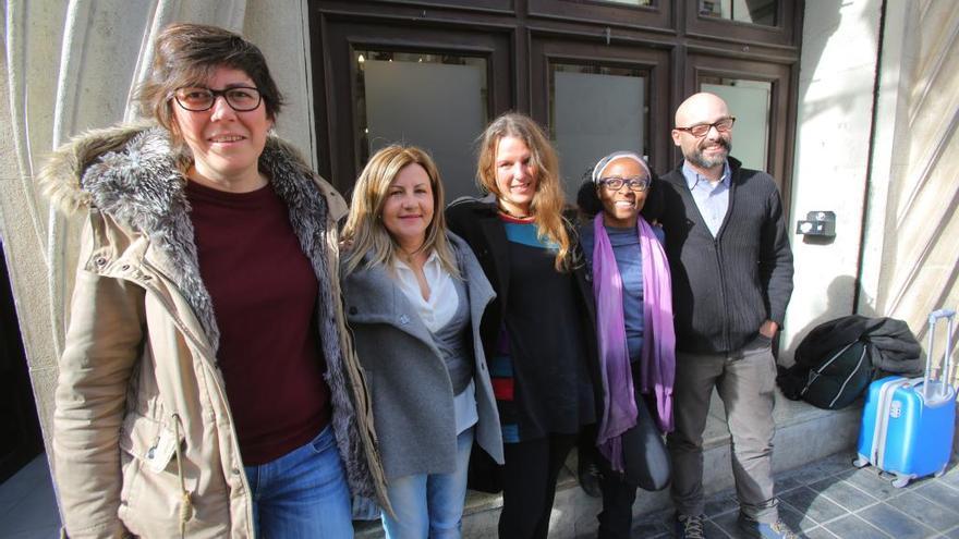 Iglesias apuesta por una mujer para liderar Podemos
