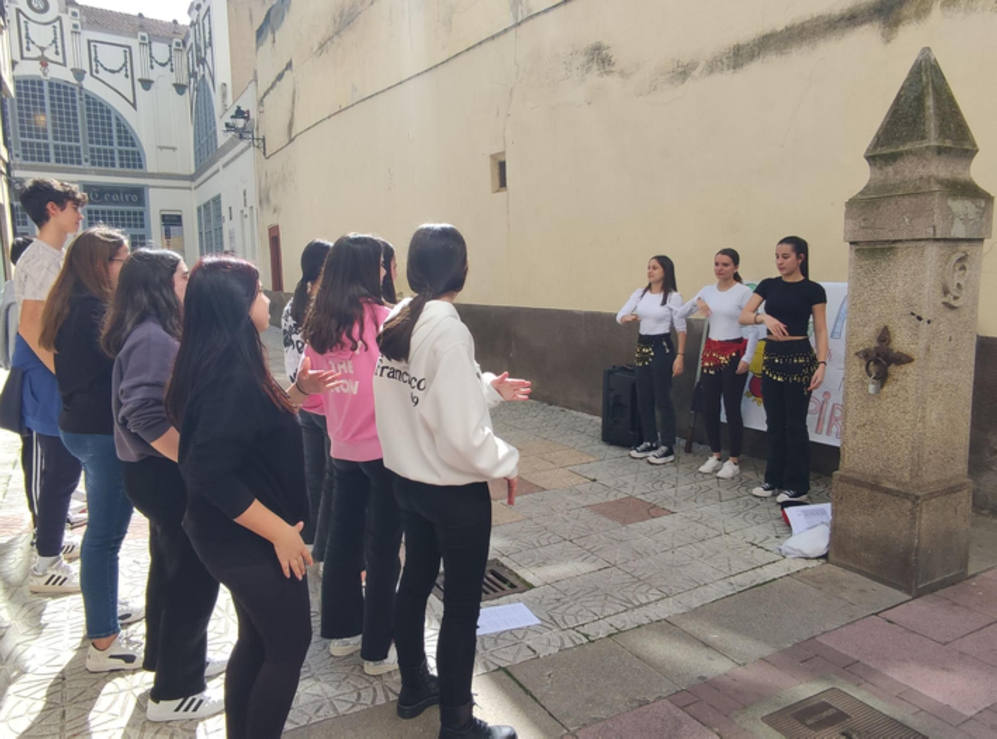 Alumnos del colegio San Vicente de Paúl y la Carrera de Benavente