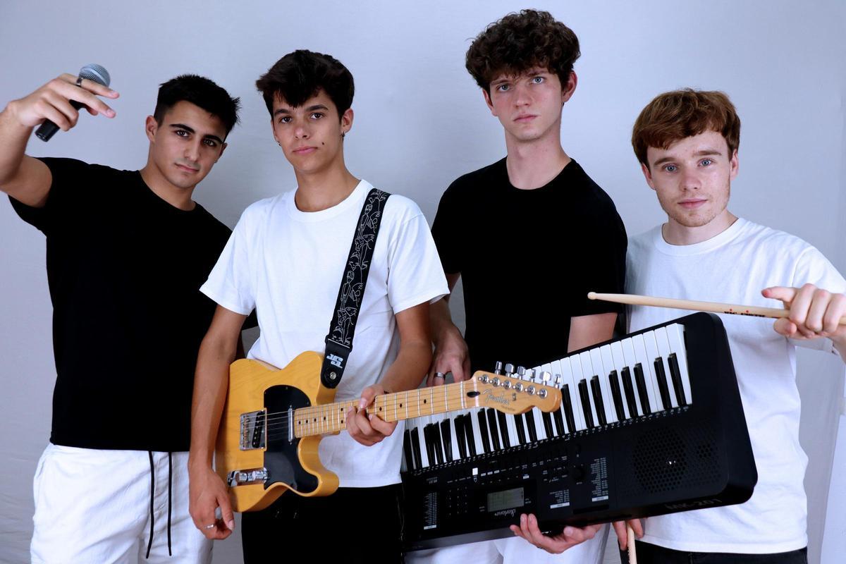 Katalonya'da Seçicilik'in 2024 yılı en iyi notu olan Eric Mateu, Matematik ve Fizik okurken ilk albümünü çıkarıyor: “Önemli olan organize olmaktır”