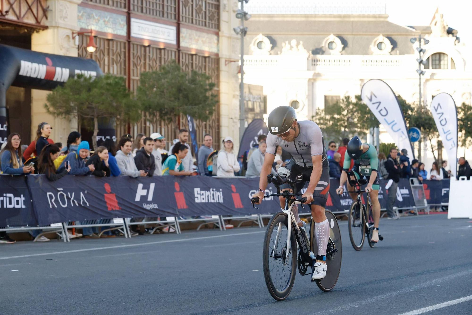 Las imágenes del Ironman 70.3 en Valencia