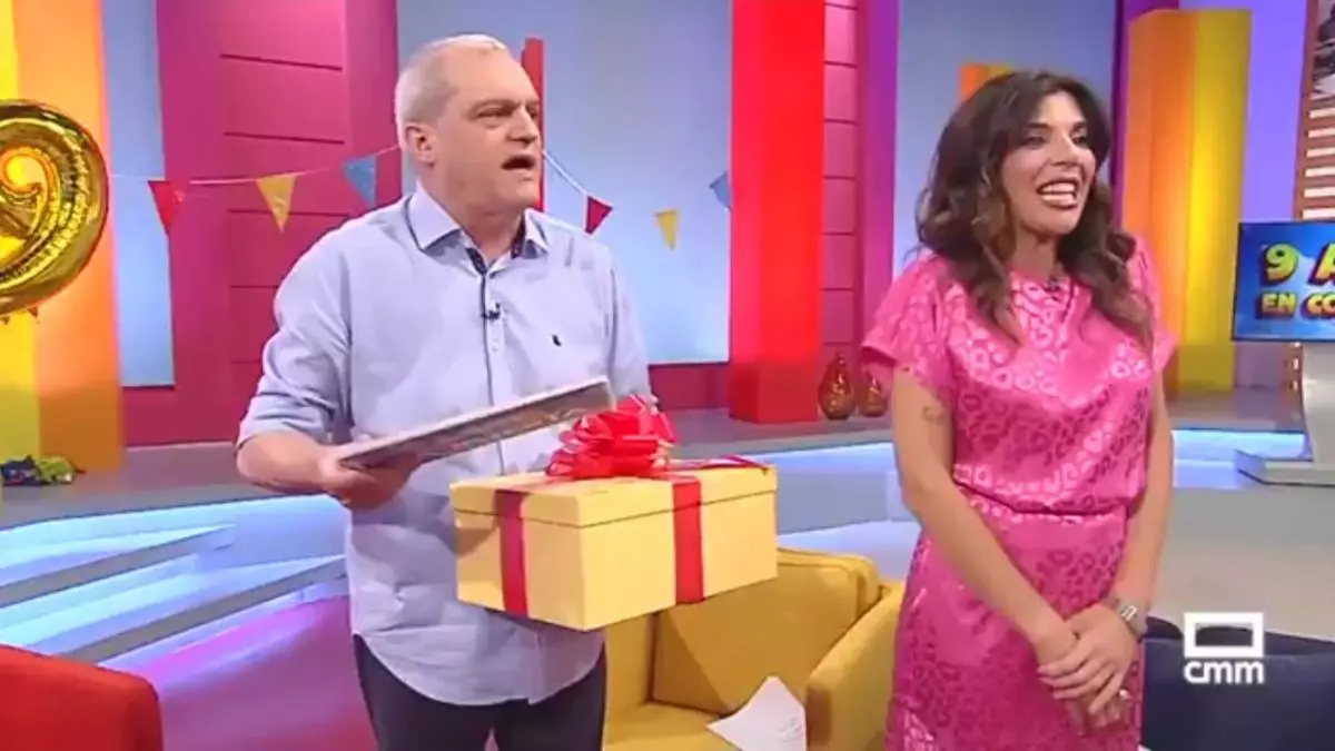 Ramón García no se contiene al ver a este inesperado rostro en su programa: "Me cago en la madre que me parió"
