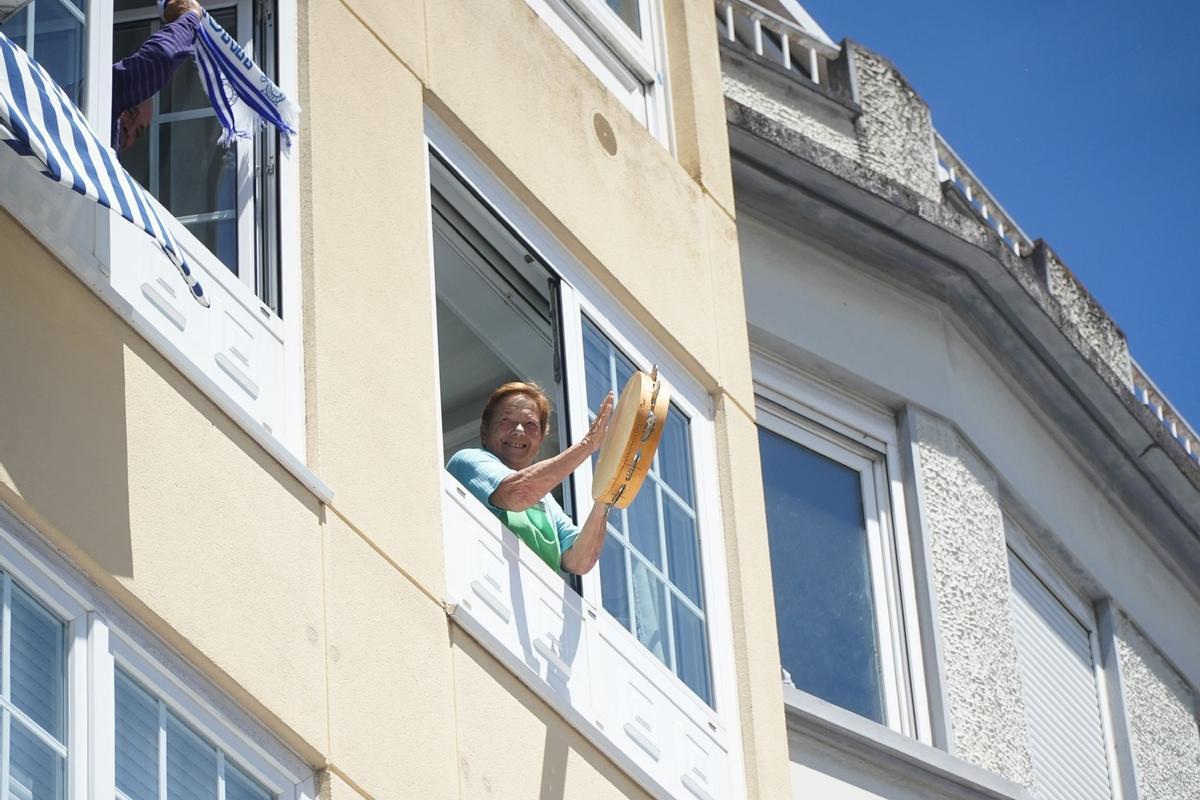 Así fue el ambiente en la calle San Juan y por toda A Coruña antes del Deportivo-Las Palmas