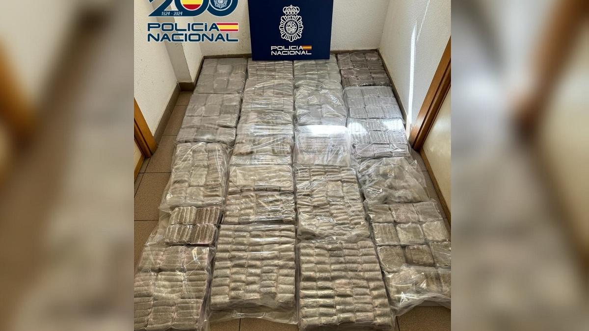 Los 101 kilos de hachís incautados por la Policía Nacional de Córdoba.