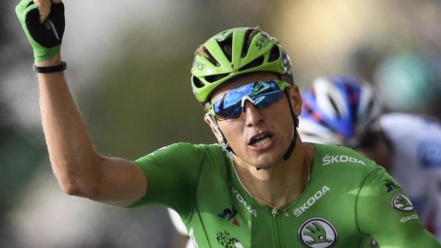 Repóquer de Kittel y doble caída de Contador