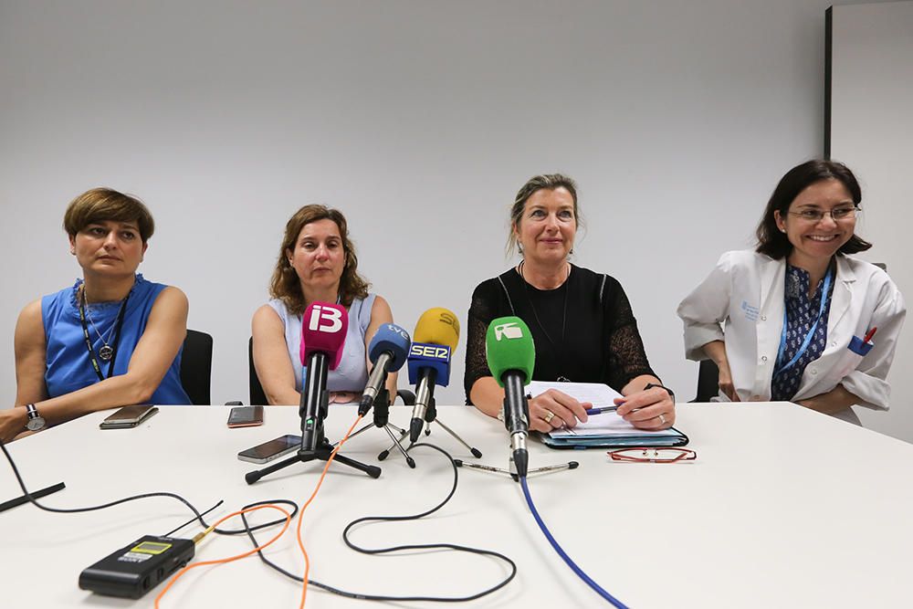 Patricia Gómez visita Can Misses tras la crisis de las moscas en quirófano