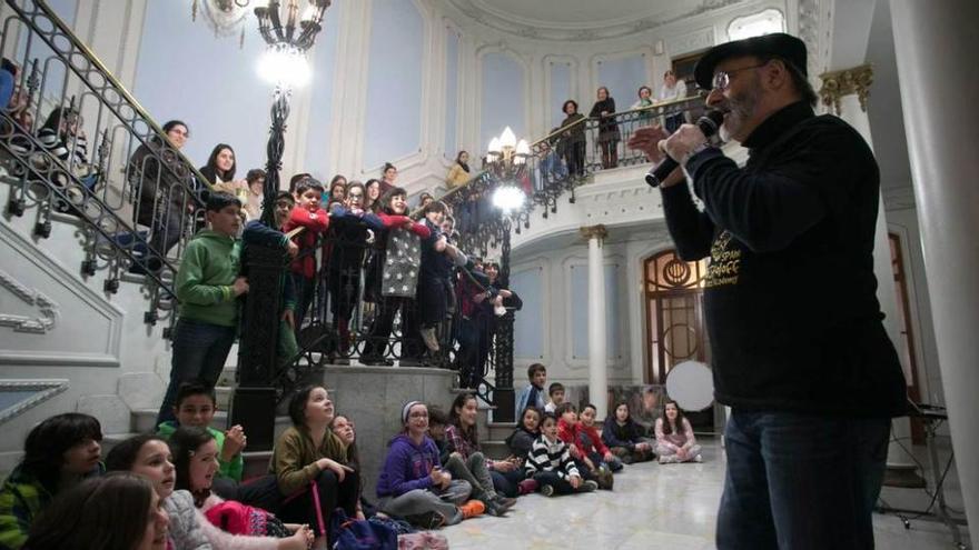 Encuentro de músicos en el Conservatorio municipal