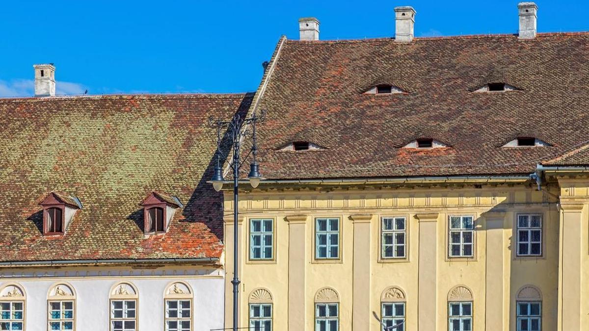 Sibiu, Transylvania, Romania caras edificios