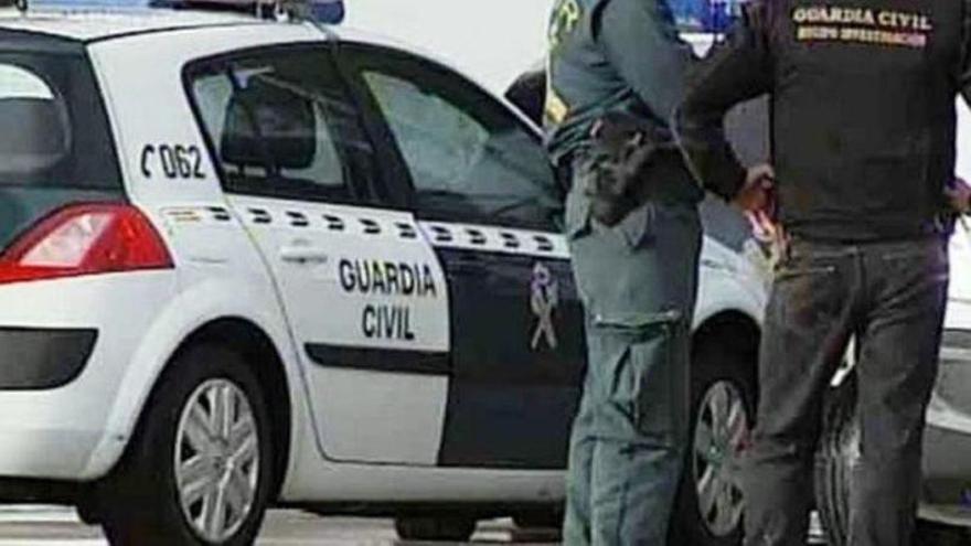 Un herido grave y ocho leves en el vuelco de una furgoneta en Ariza