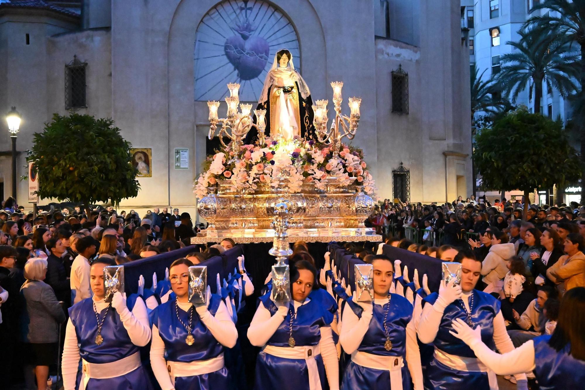 Las mejores imágenes del Martes Santo en Elche