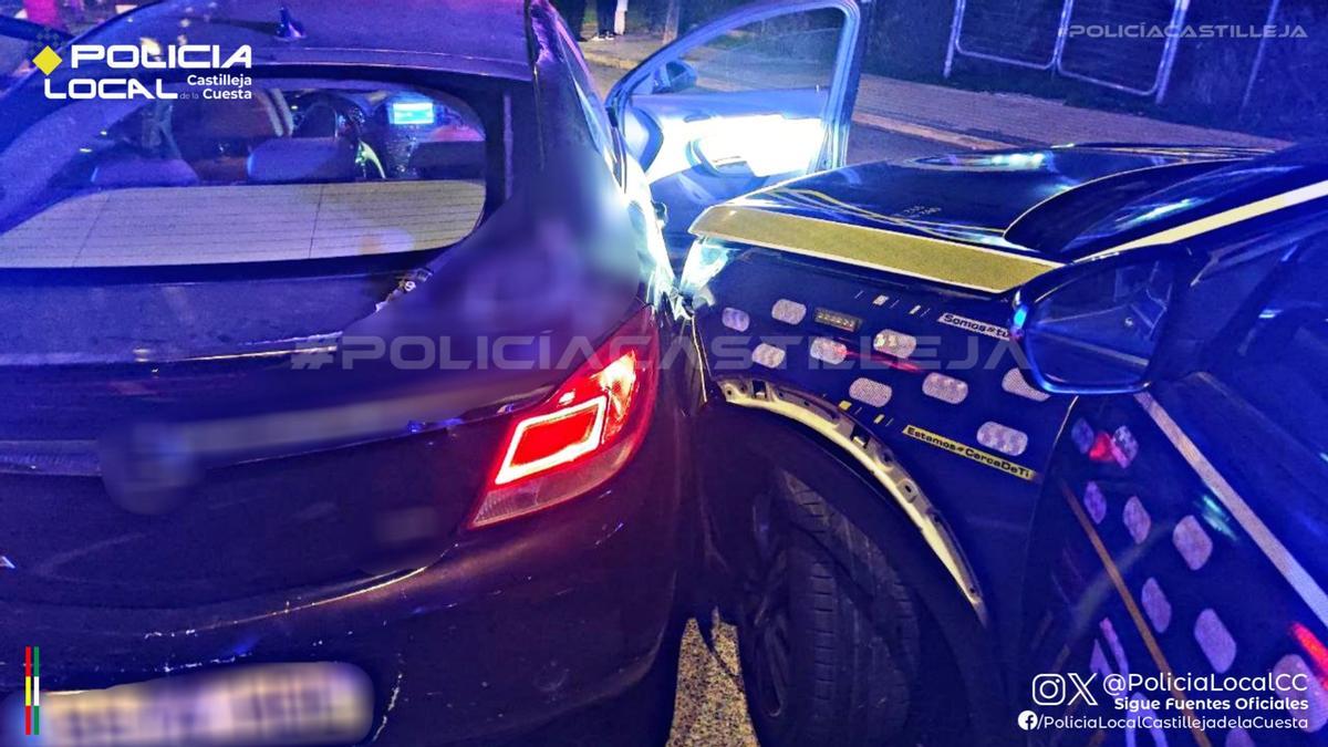 Dos policías heridos tras perseguir a un conductor que se fugó de un control en Sevilla