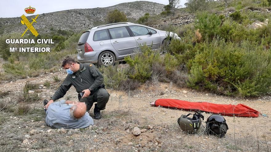 Rescatan a un hombre de 75 años que llevaba más de 24 horas desaparecido en un barranco de Alcublas