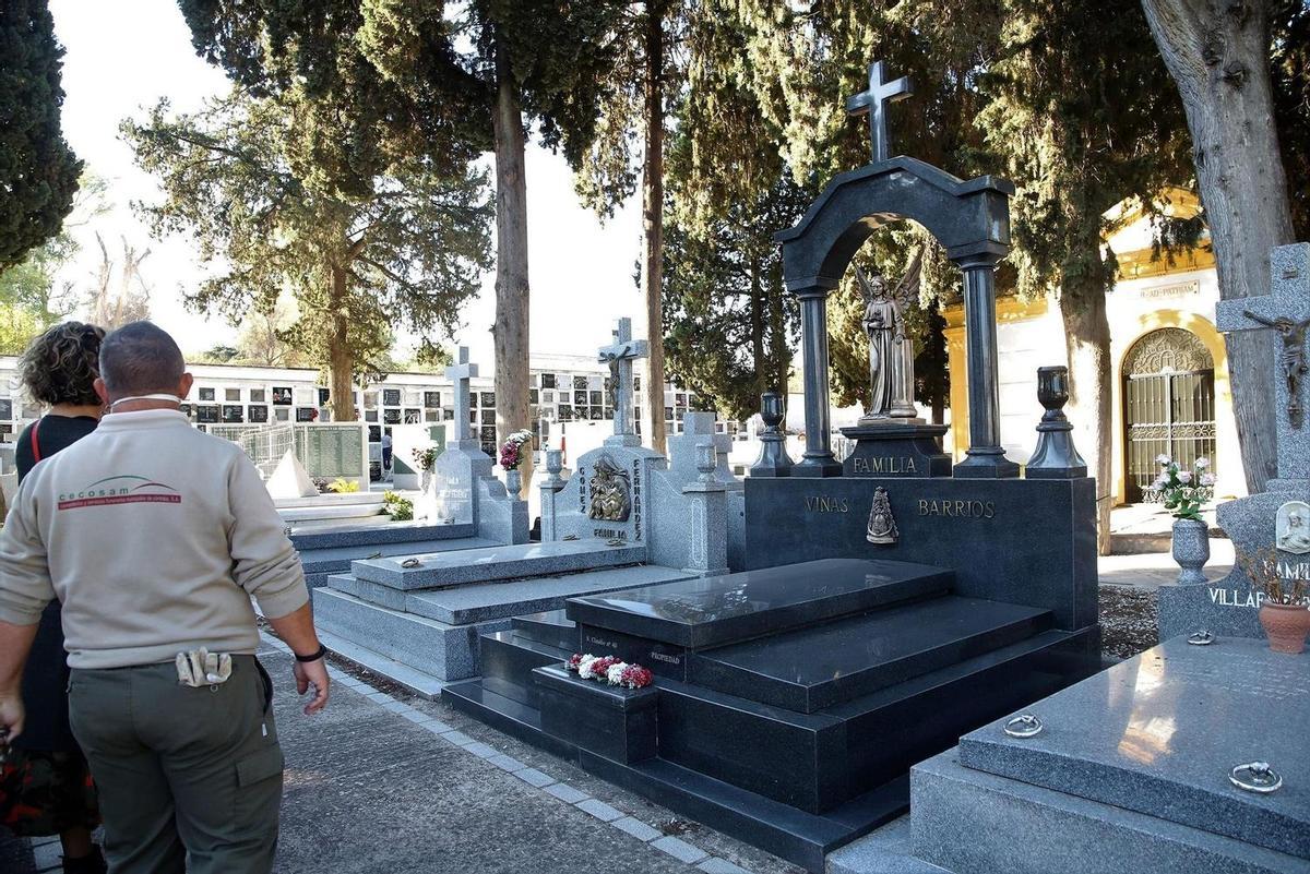 'In memoriam' inaugura  'Ruta Ciudad de los Recuerdos' en el cementerio de Nuestra Señora de la Salud.