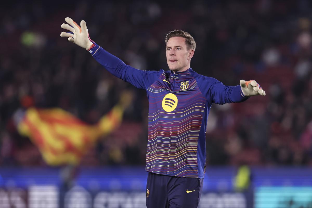 Ter Stegen durant un escalfament