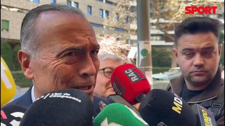 Rafa Yuste llega a la comida con la cúpula del Newcastle: "Te mentiría si te dijera que no sueño con la sexta Champions. Espero levantarla junto a mi gran amigo Joan Laporta”