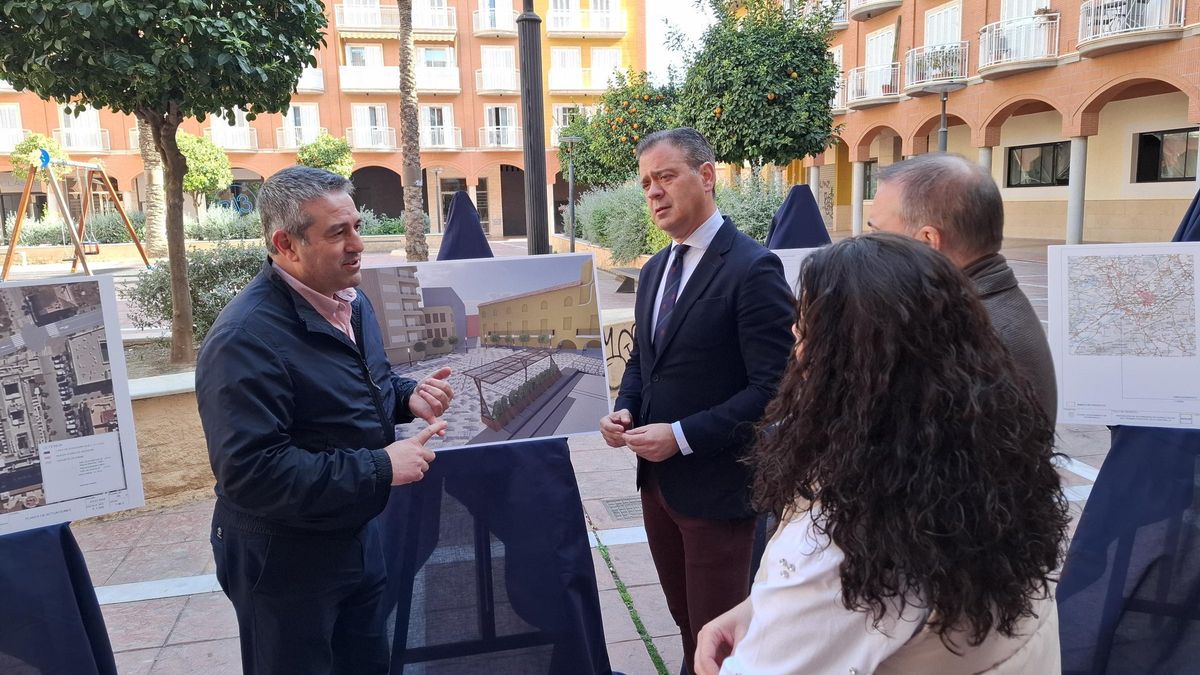 Un momento de la presentación del proyecto, ayer, en un acto que contó con la presencia de Marcos Ortuño.