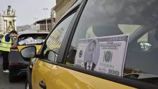 El sector del taxi en Barcelona levanta la amenaza de boicotear el Mobile World Congress