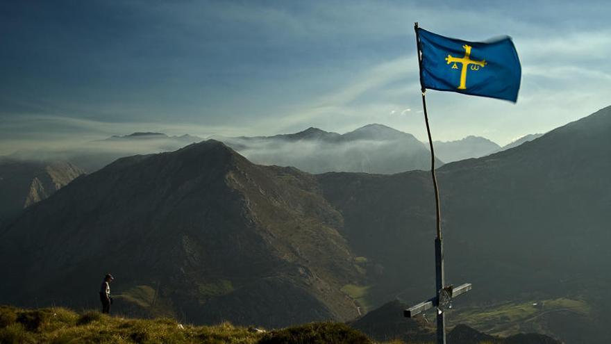 Manda una carta en catalán a Asturias y se indigna porque le contestan en asturiano